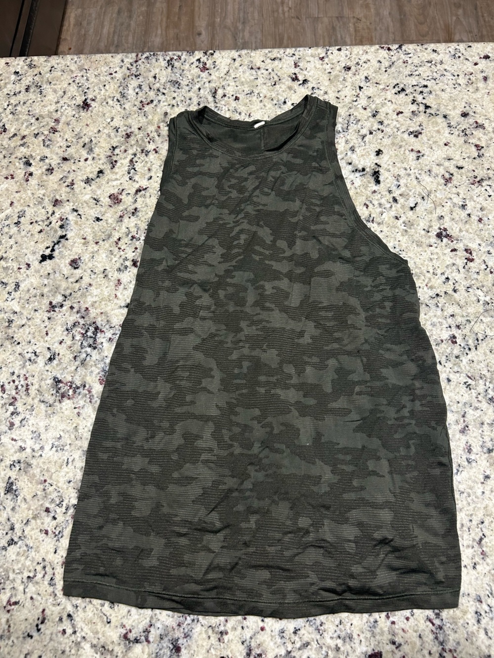 lululemon athletica woman’s Dark Olive Camo Muscle Tank open back